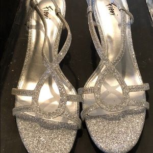 Fiona sparkly kitten heel